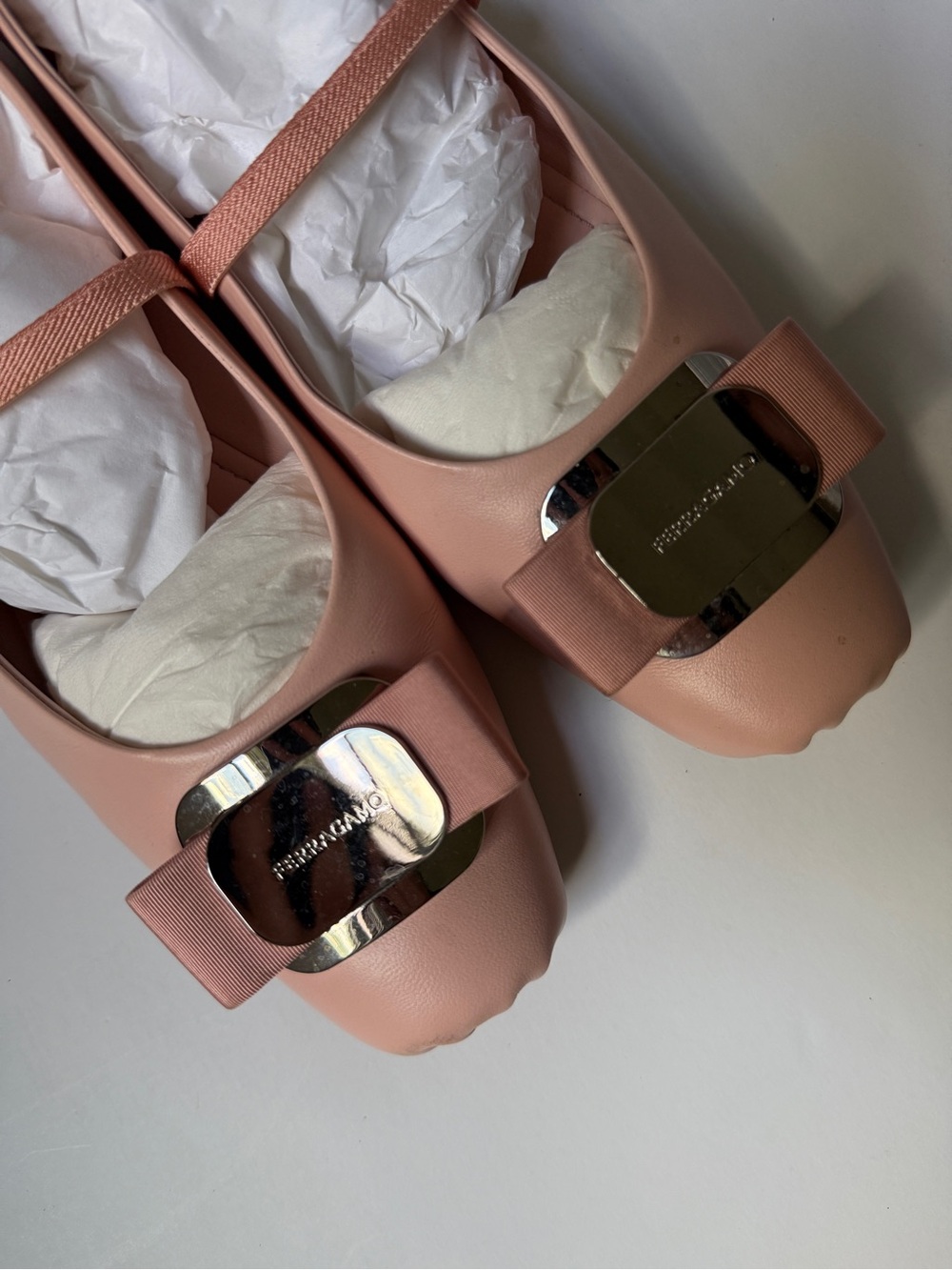 Ferragamo Vara Flat Ballerinas - Picture 4 of 10